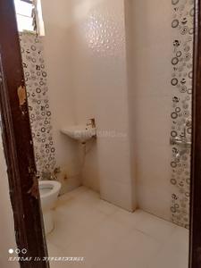 Bathroom Image of 1000 Sq.ft 1 RK Builder Floor for rent in Mahalakshmi Nagar Indore for Rs. 11000