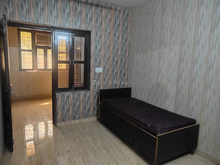 Builders floor sector 27 Bedroom 1