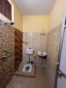 Image of 1800 Sq.ft 3 BHK Builder Floor for rent in Manduwadih, Varanasi for Rs. 25000