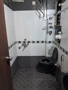Bathroom Image of 775 Sq.ft 2 BHK Apartment / Flat for rent in Evershine Millennium Paradise, Kandivali East Mumbai for Rs. 59000