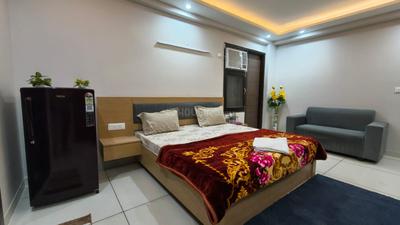 Bedroom Image of 500 Sq.ft 1 RK Builder Floor for rent in Vipul World, Sector 48 Gurgaon for Rs. 28000
