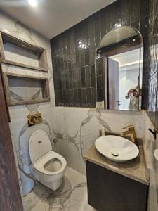 Bathroom Image of 4000 Sq.ft 4.5 BHK Builder Floor for sale in Sector 56 Gurgaon for Rs. 48000000