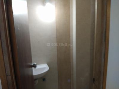 Bathroom Image of 800 Sq.ft 2 BHK Apartment / Flat for rent in Shree Narayan Exotica, Memnagar Ahmedabad for Rs. 27000