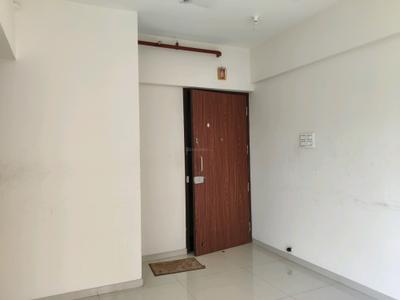 Living Room Image of 920 Sq.ft 2 BHK Apartment / Flat for rent in Kasarvadavali Thane for Rs. 28000