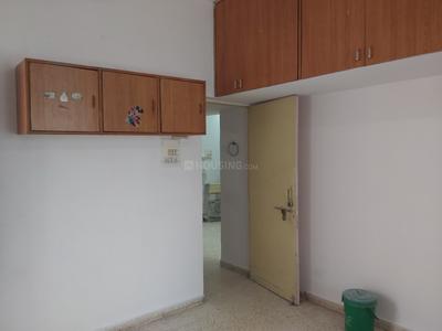 Bedroom Image of 600 Sq.ft 1 BHK Apartment / Flat for rent in Satellite Ahmedabad for Rs. 19000