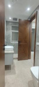 Bathroom Image of 2000 Sq.ft 3.5 BHK Apartment / Flat for rent in DDA Vasant Kunj, Vasant Kunj New Delhi for Rs. 100000