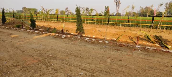 Dandi, Naini Main Image 1
