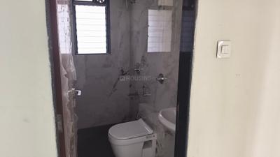 Image of 750 Sq.ft 2 BHK Apartment / Flat for rent in Oxford Navrang Crystal, Goregaon West, Mumbai for Rs. 65000