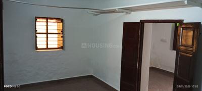 Bedroom Image of 800 Sq.ft 1 BHK Independent House for rent in Palayamkottai Tirunelveli for Rs. 8500