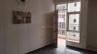 Bedroom Image of 1685 Sq.ft 3 BHK Apartment / Flat for rent in Exotica Eastern Court, Crossings Republik Ghaziabad for Rs. 22000