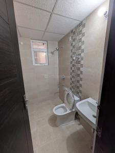 Bathroom Image of 1081 Sq.ft 3 BHK Apartment / Flat for sale in Signature Global Park 4 And 5, Sector 36 Sohna for Rs. 13200000