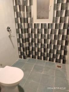 Bathroom Image of 1550 Sq.ft 3 BHK Apartment / Flat for rent in AWHO Vay Sector 8B G, Vrindavan Yojana Lucknow for Rs. 28000