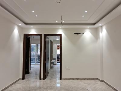 Living Room Image of 1350 Sq.ft 3 BHK Builder Floor for rent in Paschim Vihar New Delhi for Rs. 60000