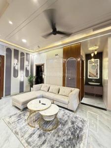 Hall Image of 650 Sq.ft 1 BHK Apartment / Flat for rent in Sky Heights, Navlakha Indore for Rs. 12000