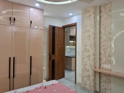 Bedroom Image of 1300 Sq.ft 4 BHK Apartment / Flat for sale in Sector 15 Dwarka New Delhi for Rs. 12000000