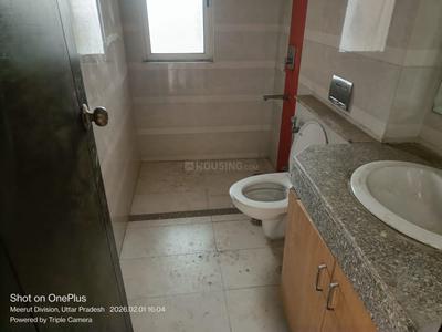 Bathroom Image of 2500 Sq.ft 3 BHK Apartment / Flat for sale in Jaypee The Imperial Court, Sector 128 Noida for Rs. 42500000