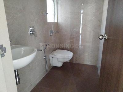 Bathroom Image of 1250 Sq.ft 2 BHK Apartment / Flat for rent in Tharwani Riverdale Vista, Kalyan West Kalyan for Rs. 23000
