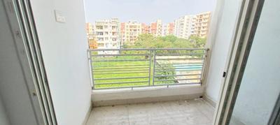 Balcony Image of 557 Sq.ft 1 BHK Apartment / Flat for sale in Chinar Park Kolkata for Rs. 2000000