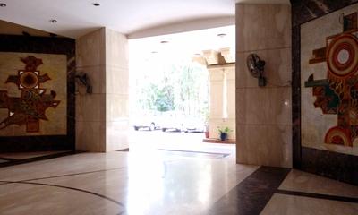 Bathroom Image of 1980 Sq.ft 3 BHK Apartment / Flat for sale in K Raheja Quiescent Heights, Malad West Mumbai for Rs. 45000000