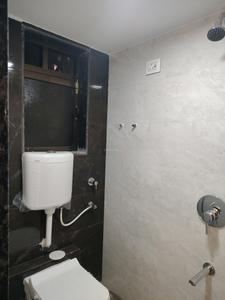 Common Bathroom Image of 550 Sq.ft 1 BHK Apartment / Flat for rent in Puraniks Home Town, Kasarvadavali Thane for Rs. 18999