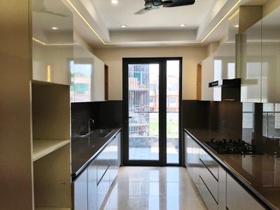 Kitchen Image of 2430 Sq.ft 4 BHK Builder Floor for sale in Paramount Low Rise Floors South City 2, Sector 49 Gurgaon for Rs. 33000000