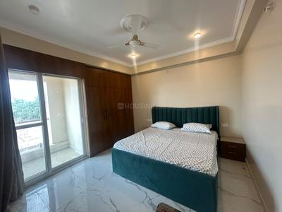 Bedroom Image of 2100 Sq.ft 3 BHK Apartment / Flat for rent in Bhojuveer Varanasi for Rs. 45000