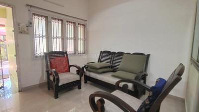 Hall Image of 1200 Sq.ft 2 BHK Independent House for rent in Vyttila Kochi for Rs. 32000