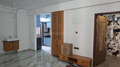 Living Room Image of 1530 Sq.ft 2 BHK Apartment / Flat for rent in Swagat Kingsland, Sargasan Gandhinagar for Rs. 25000