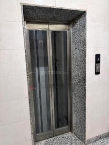Bathroom Image of 1200 Sq.ft 2 BHK Apartment / Flat for rent in Palam Vihar Gurgaon for Rs. 25000