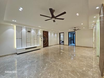 Hall Image of 2800 Sq.ft 4 BHK Builder Floor for sale in Mansarover Garden New Delhi for Rs. 50000000