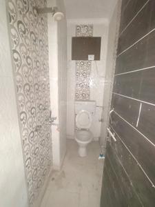 Bathroom Image of 650 Sq.ft 2 BHK Builder Floor for rent in Uttam Nagar New Delhi for Rs. 15048
