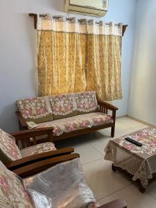 Living Room Image of 1250 Sq.ft 3 BHK Apartment / Flat for rent in Ceebros Imperiale, Sholinganallur Chennai for Rs. 42000