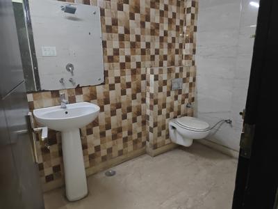 Image of 1800 Sq.ft 3 BHK Apartment / Flat for sale in Paschim Vihar, New Delhi for Rs. 32500000
