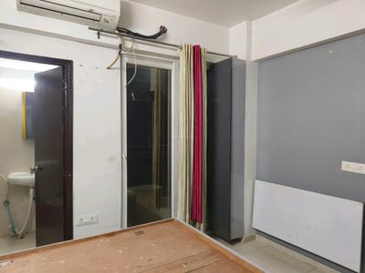 Bedroom Image of 1000 Sq.ft 2 BHK Apartment / Flat for sale in Signature Global The Millennia, Sector 37C Gurgaon for Rs. 7250000