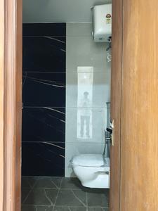 Common Bathroom Image of 2200 Sq.ft 4 BHK Builder Floor for sale in Sector 57 Gurgaon for Rs. 27500000