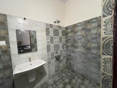 Bathroom Image of 2100 Sq.ft 3 BHK Apartment / Flat for rent in Shamshabad Hyderabad for Rs. 30000