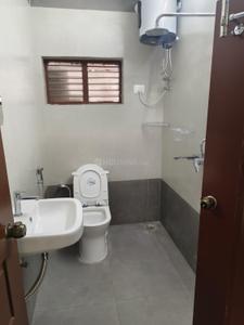 Bathroom Image of 1600 Sq.ft 3 BHK Independent House for rent in Banjara Hills Hyderabad for Rs. 65000
