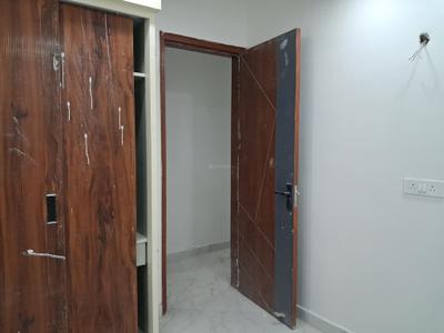 Bedroom Image of 1500 Sq.ft 3 BHK Apartment / Flat for sale in Sector 72 Noida for Rs. 5500000