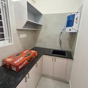 Kitchen Image of 730 Sq.ft 1 BHK Builder Floor for rent in S.G. Palya Bengaluru for Rs. 26000