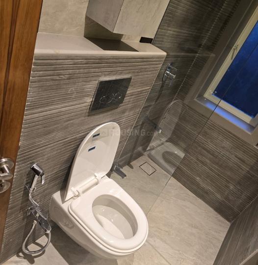 Kemps Corner, Malabar Hill Bathroom 1