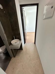 Bathroom Image of 900 Sq.ft 2 BHK Apartment / Flat for sale in Aurum Q Islands R4, Ghansoli Navi Mumbai for Rs. 21000000