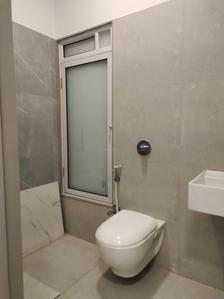 Common Bathroom Image of 650 Sq.ft 2 BHK Apartment / Flat for sale in Emerald Dotom Isle, Kandivali West Mumbai for Rs. 13500000