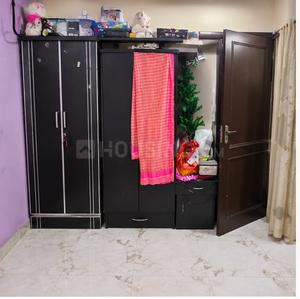 Bedroom Image of 1100 Sq.ft 2 BHK Builder Floor for sale in Ramesh Nagar New Delhi for Rs. 13000000
