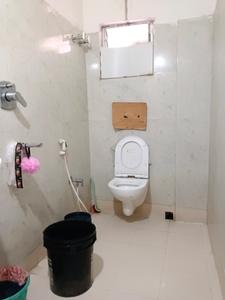Common Bathroom Image of 620 Sq.ft 1 BHK Apartment / Flat for sale in Lake Gardens Kolkata for Rs. 3000000