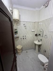Bathroom Image of 300 Sq.ft 1 RK Independent House for rent in Daria Chandigarh for Rs. 12000