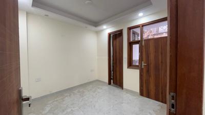 Bedroom Image of 770 Sq.ft 2 BHK Apartment / Flat for sale in Gautam Nagar New Delhi for Rs. 10800000