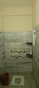 Bathroom Image of 700 Sq.ft 1 BHK Independent House for rent in Himayat Nagar Latur for Rs. 7500