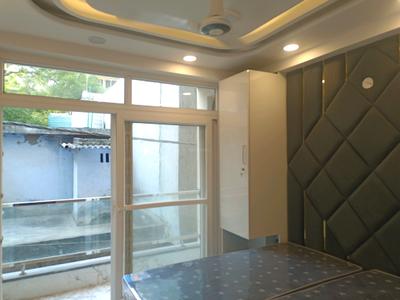 Bedroom Image of 600 Sq.ft 2 BHK Builder Floor for sale in Mahavir Enclave New Delhi for Rs. 5500000