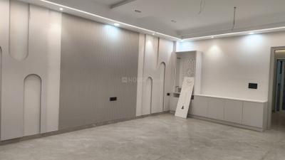Living Room Image of 2100 Sq.ft 4 BHK Builder Floor for sale in Kaushambi Ghaziabad for Rs. 26500000