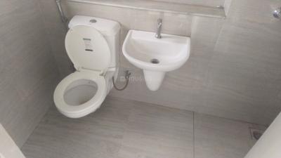Image of 820 Sq.ft 3 BHK Apartment / Flat for rent in Runwal Gardens, Dombivli East, Thane for Rs. 22000
